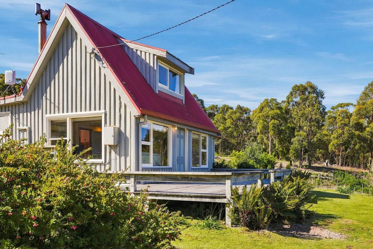139 Pirates Bay Drive, Eaglehawk Neck For Sale by Farmbuy.com - image 8