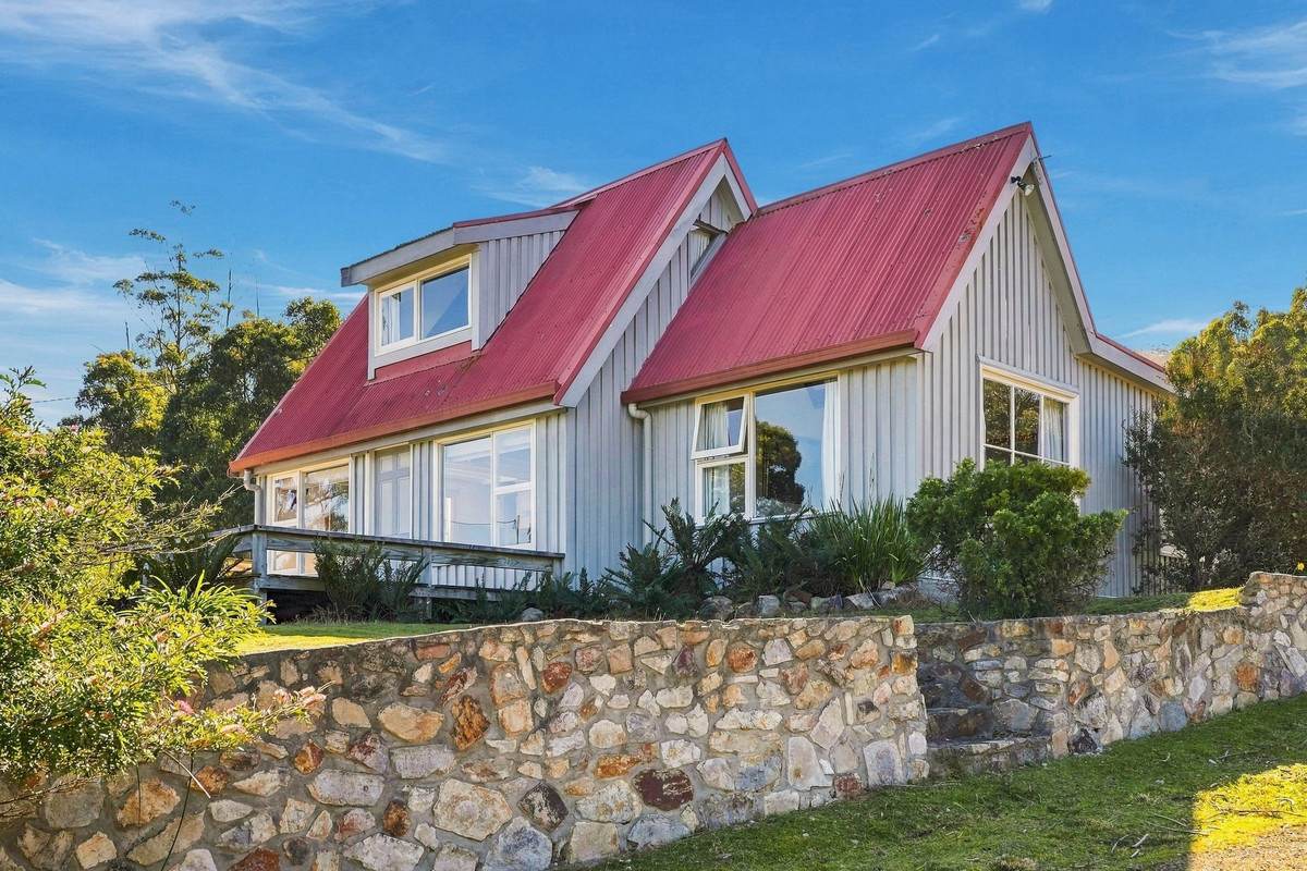 139 Pirates Bay Drive, Eaglehawk Neck For Sale by Farmbuy.com - image 5