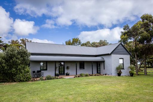 Farm Auction - SA - Robe - 5276 - Character + Lifestyle + Income 