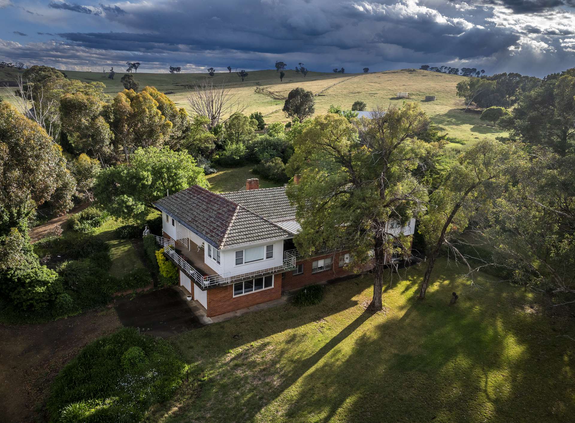 'Burley' 8394 Mid Western Highway, Woodstock Auction by Farmbuy.com - image 14