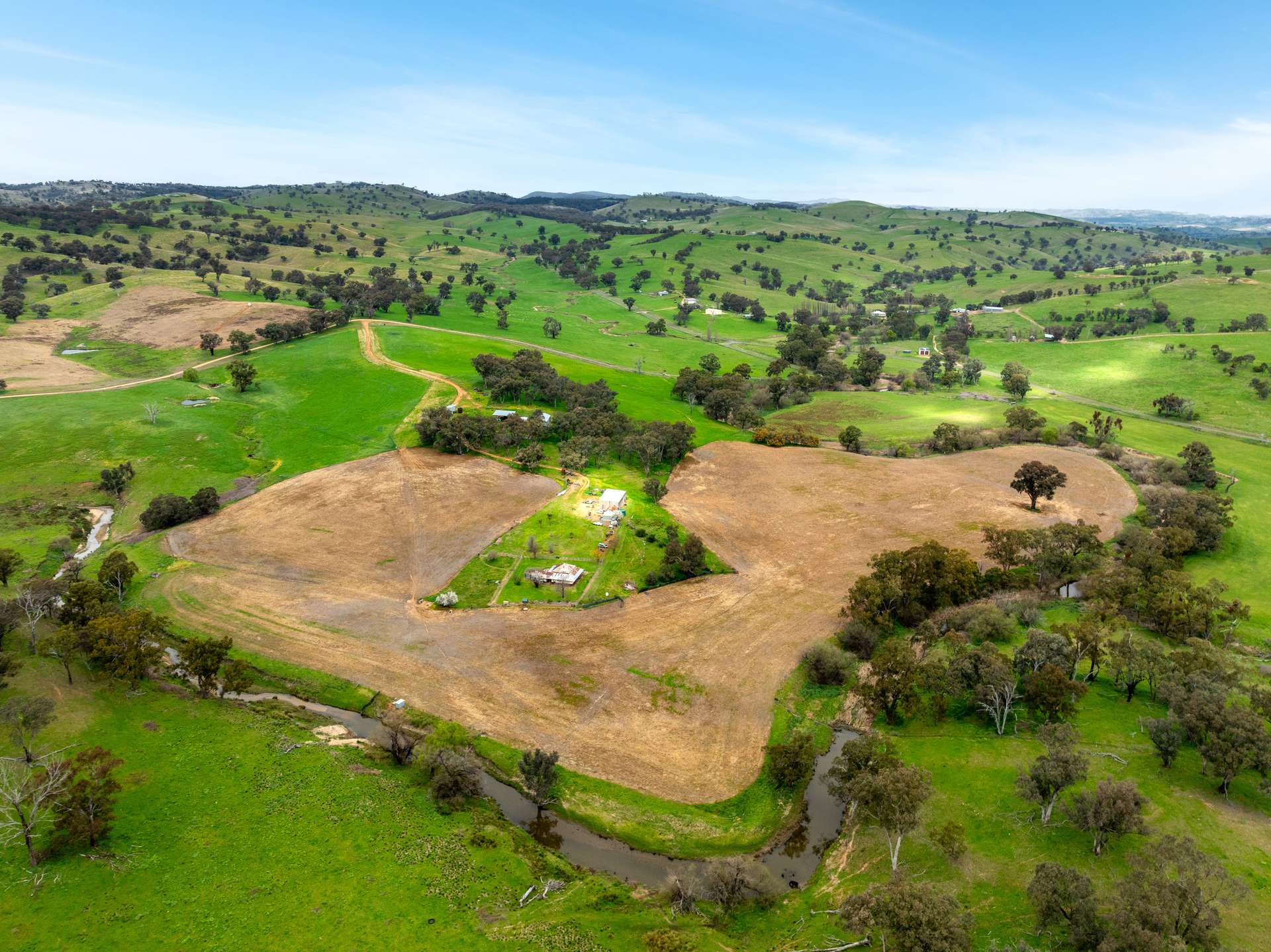 1079 Reg Hailstone Way, Woodstock Auction by Farmbuy.com - image 2