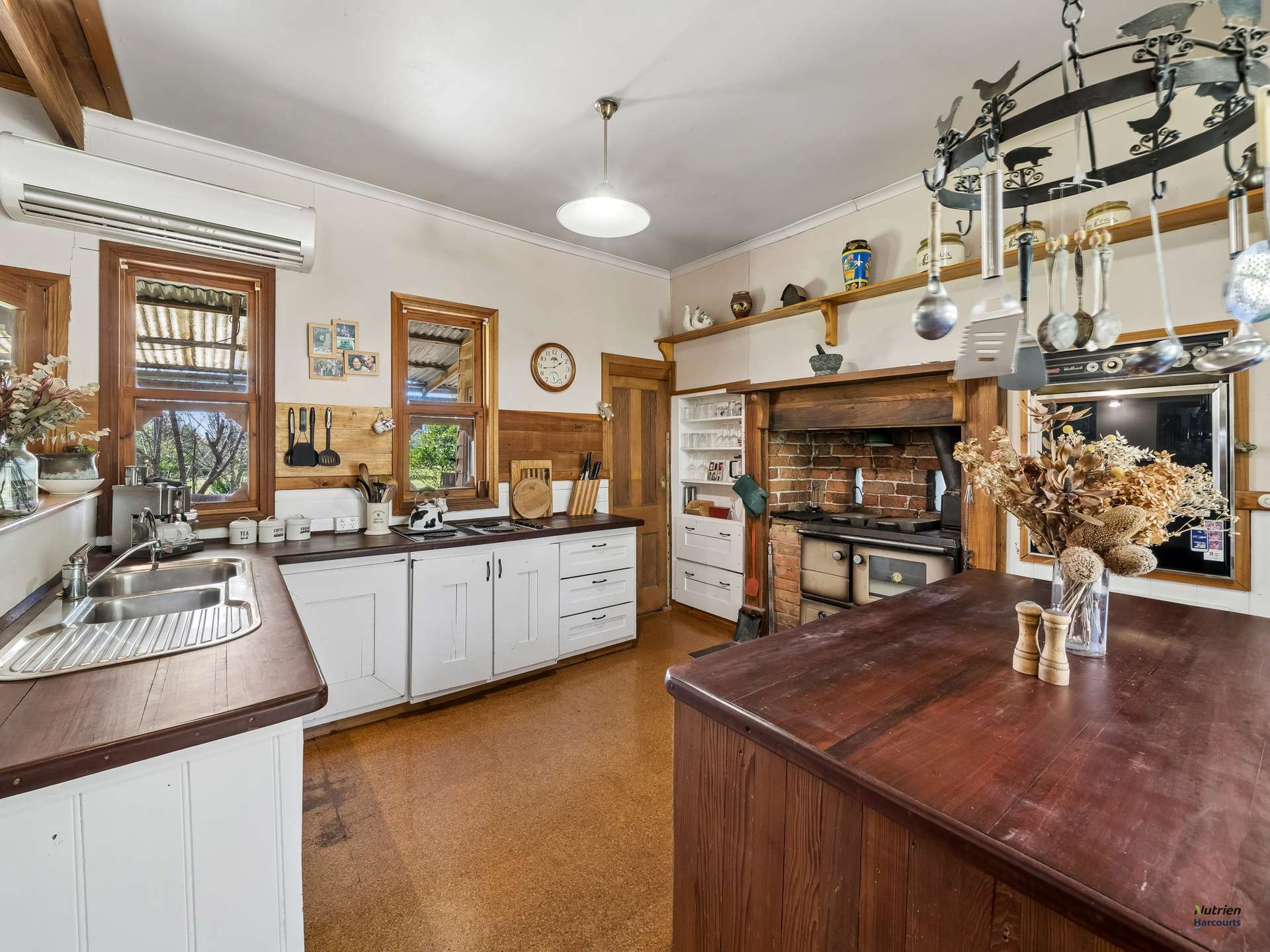 1924 Benalla Yarrawonga Road, Bungeet West For Sale by Farmbuy.com - image 8