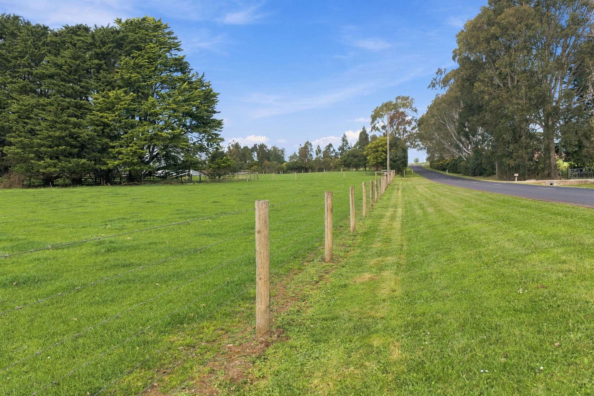 30 Leongatha North Road, Leongatha North For Sale by Farmbuy.com - image 8