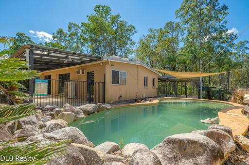 Farm For Sale - Queensland - North Deep Creek - 4570 - 7 ACRES OF OPPORTUNITY – POOL, PARKING FOR 14 & SUBDIVISION POTENTIAL 