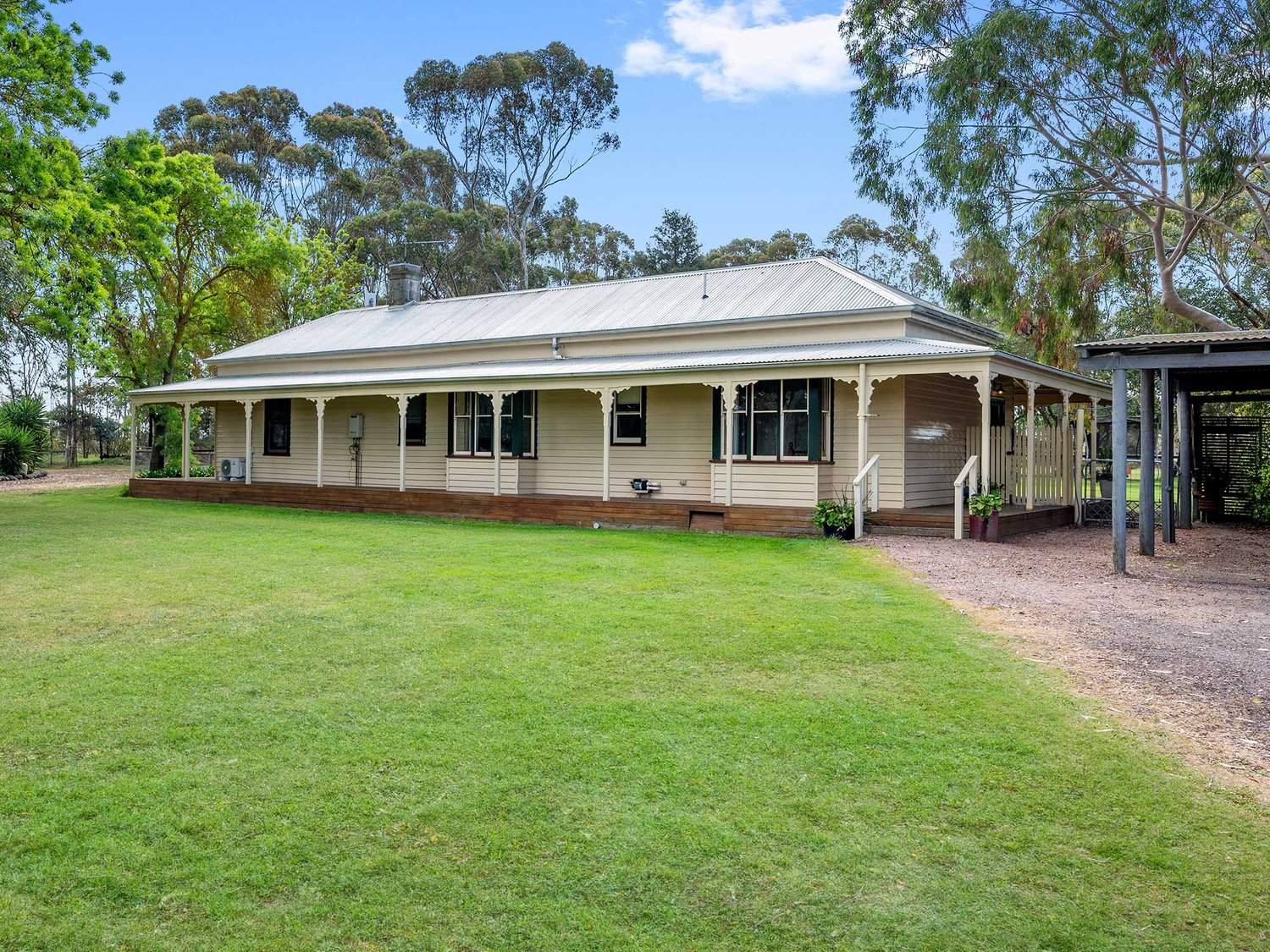 3118 Hamilton Highway, Caramut For Sale by Farmbuy.com - image 2
