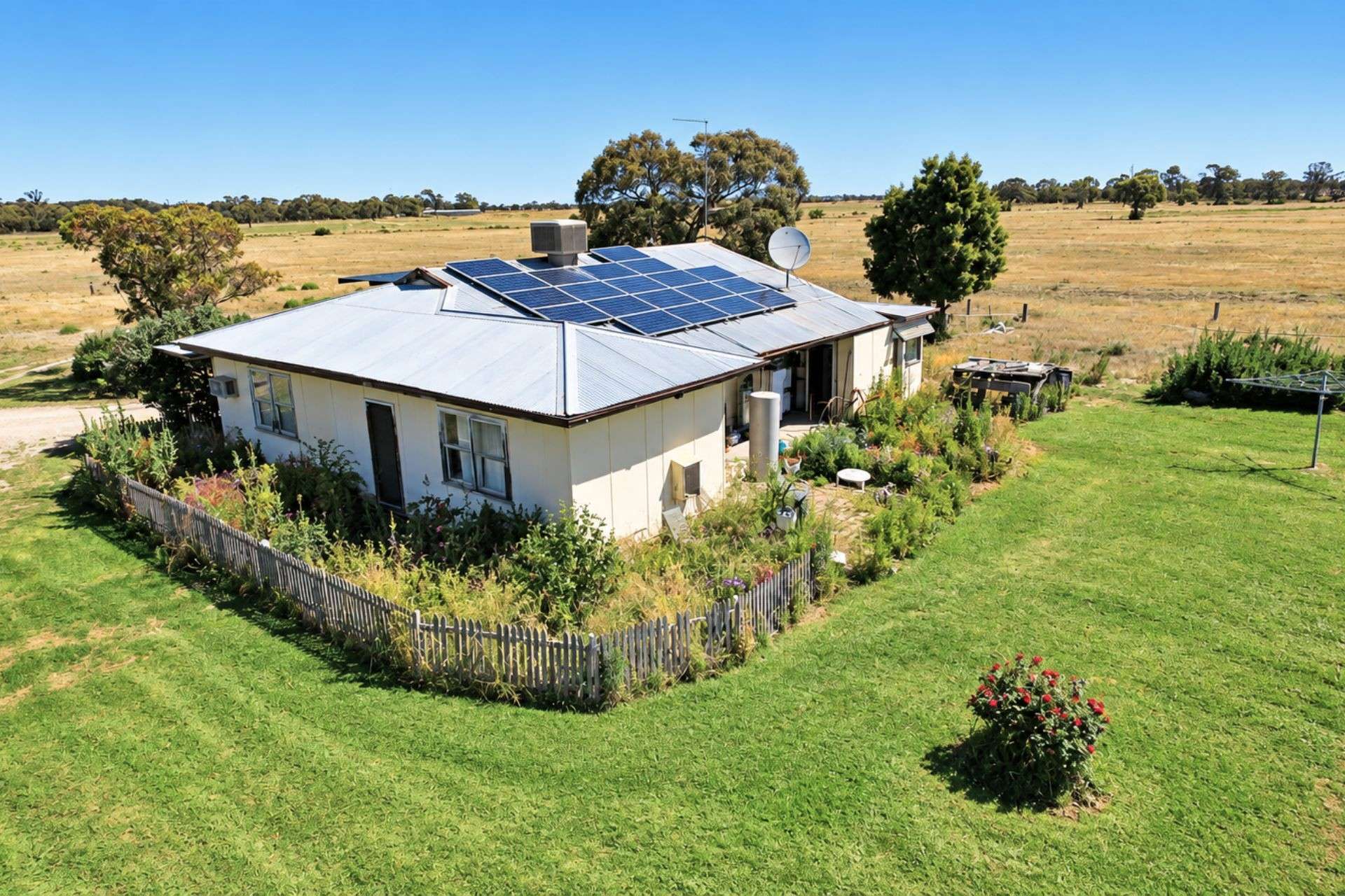 116 Maxwell Road, Milnes Bridge For Sale by Farmbuy.com - image 3