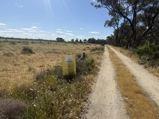 116 Maxwell Road, Milnes Bridge For Sale by Farmbuy.com - image 11