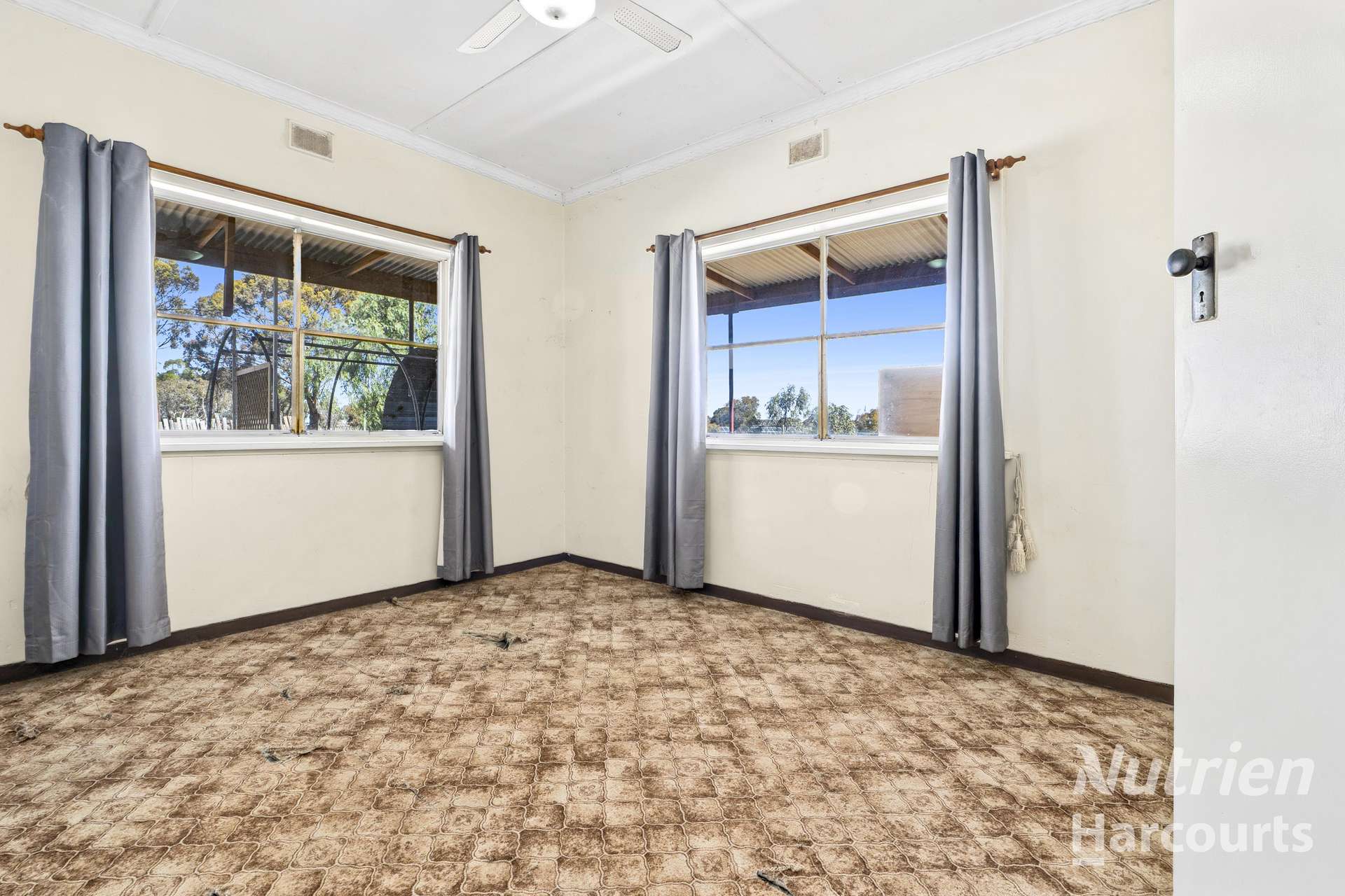 41 Kite Street, Renmark For Sale by Farmbuy.com - image 6