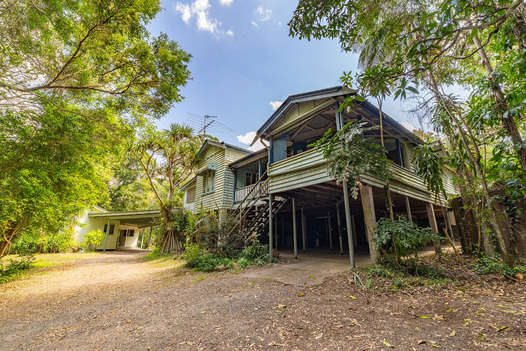 40 Reids Road, West Woombye For Sale by Farmbuy.com - image 5