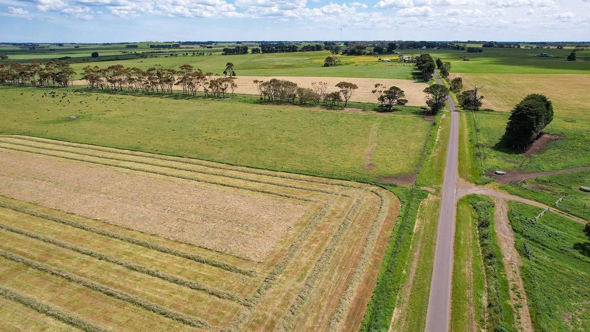 185 Greenhills Lane, Winslow For Sale by Farmbuy.com - image 23