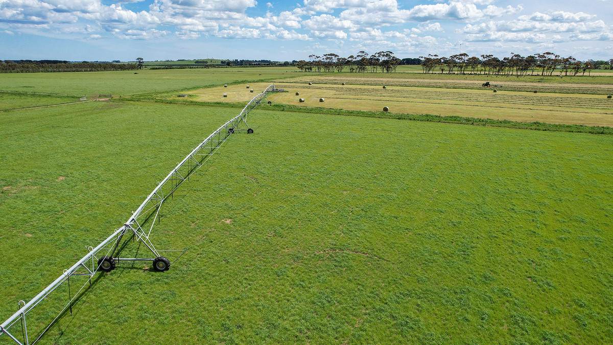 185 Greenhills Lane, Winslow For Sale by Farmbuy.com - image 2