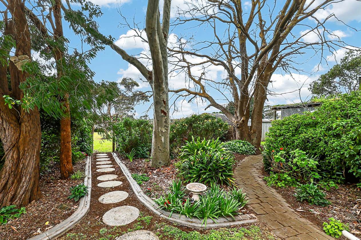 45 Obriens Lane, Koroit For Sale by Farmbuy.com - image 26