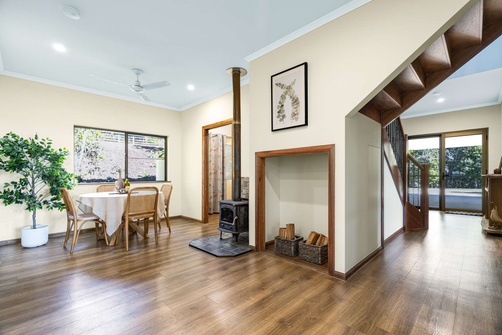 6 Vance Close, Barrine For Sale by Farmbuy.com - image 13