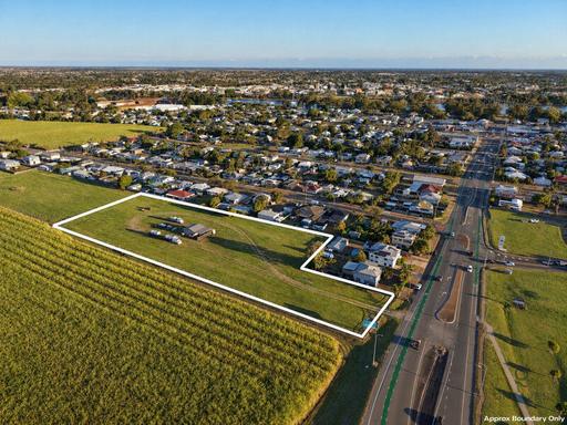 Farm For Sale - QLD - Bundaberg North - 4670 - Your Own 1.29 Hectare Oasis, With The Shops Just Across The Road 