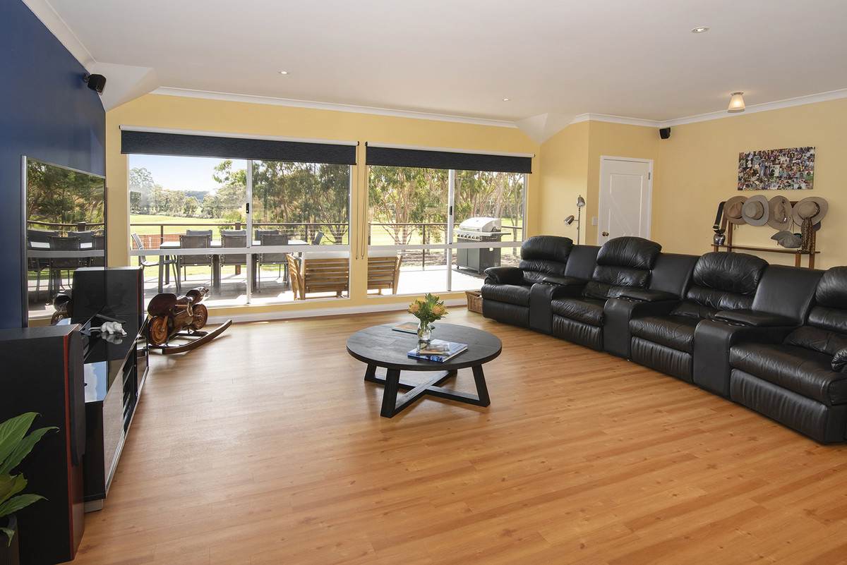 1472 Osmington Road, Osmington For Sale by Farmbuy.com - image 12