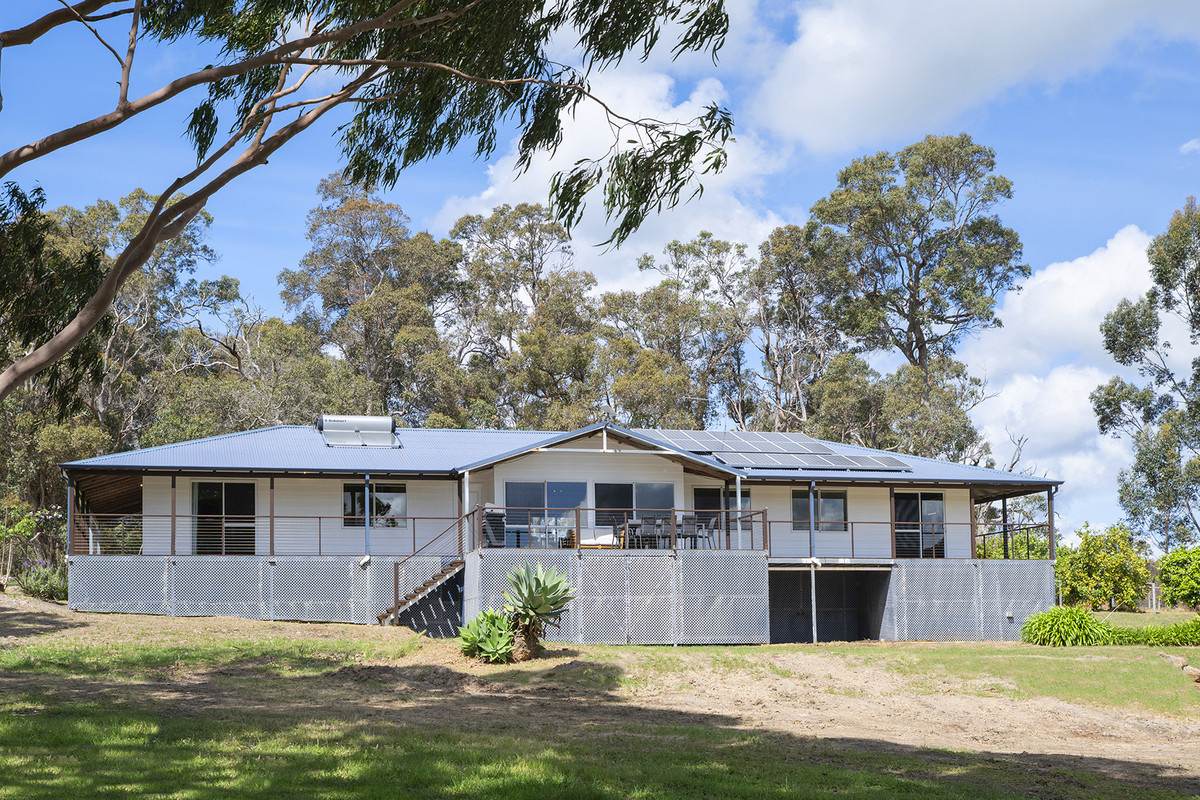 1472 Osmington Road, Osmington For Sale by Farmbuy.com - image 4