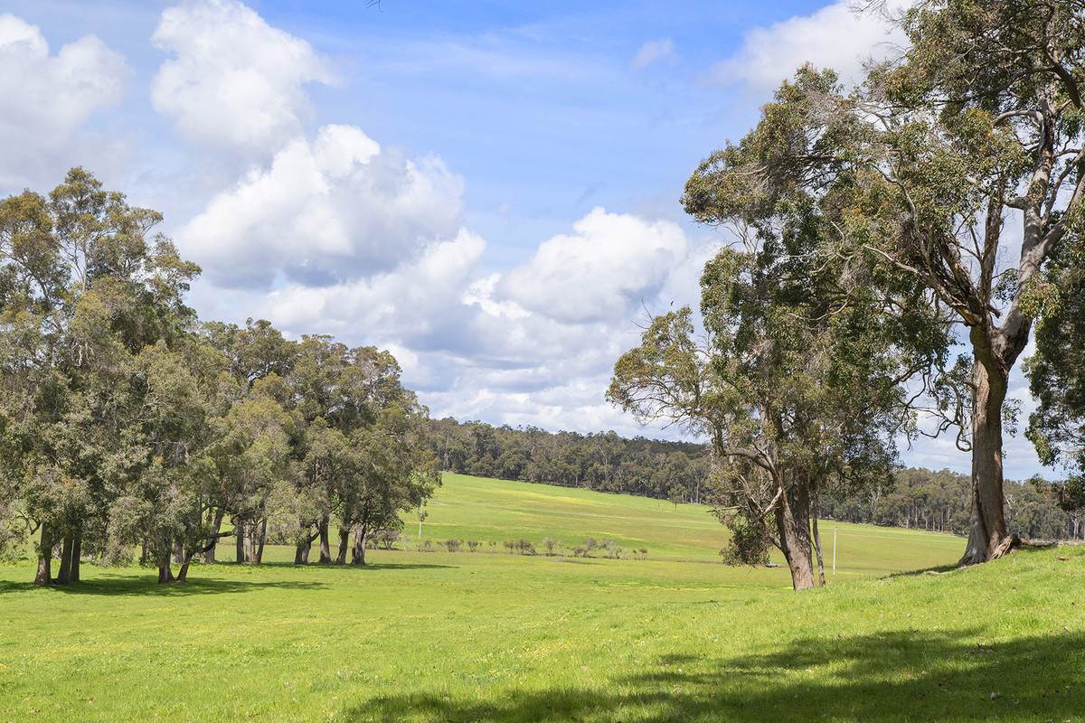 1472 Osmington Road, Osmington For Sale by Farmbuy.com - image 27