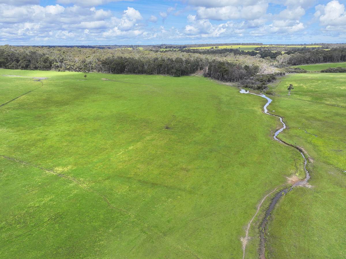 1472 Osmington Road, Osmington For Sale by Farmbuy.com - image 24