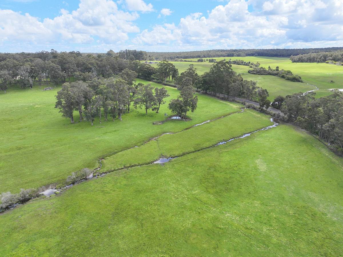 1472 Osmington Road, Osmington For Sale by Farmbuy.com - image 3