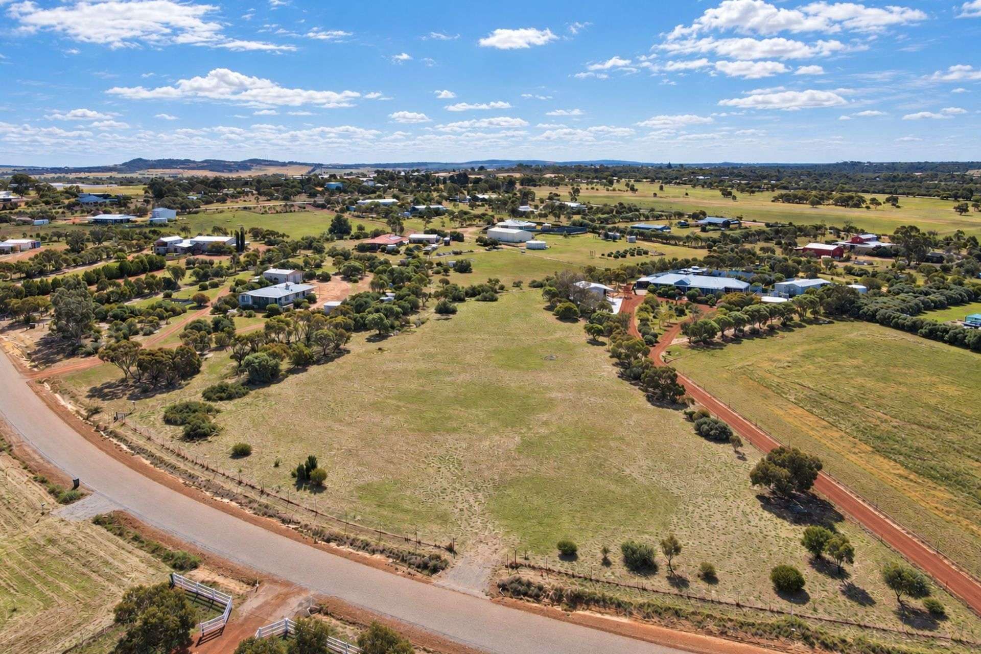 13 Stonestreet Way, Wongan Hills For Sale by Farmbuy.com - image 1