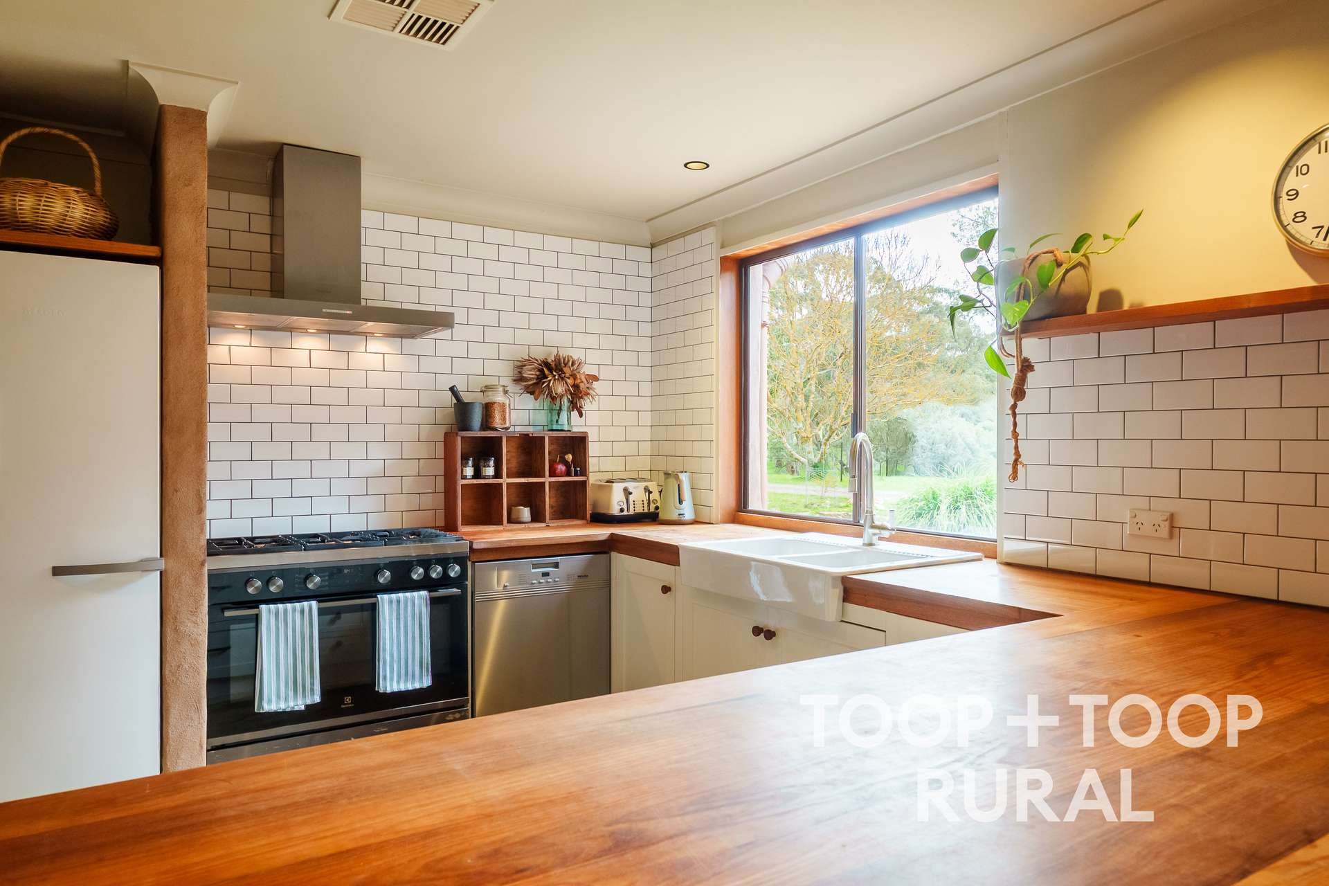 406 Seven Steps Road, Flaxman Valley For Sale by Farmbuy.com - image 10