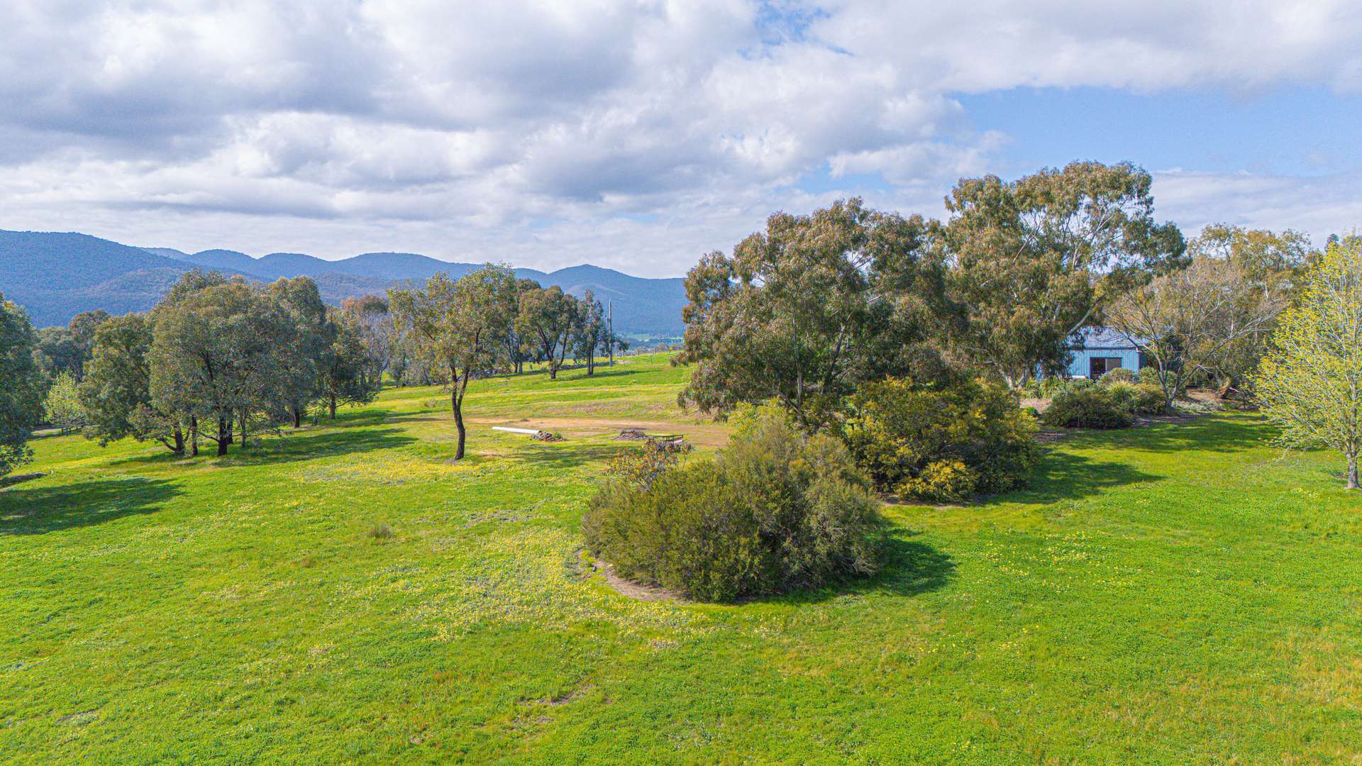 366 Blacks Flats Road, Mudgegonga For Sale by Farmbuy.com - image 7