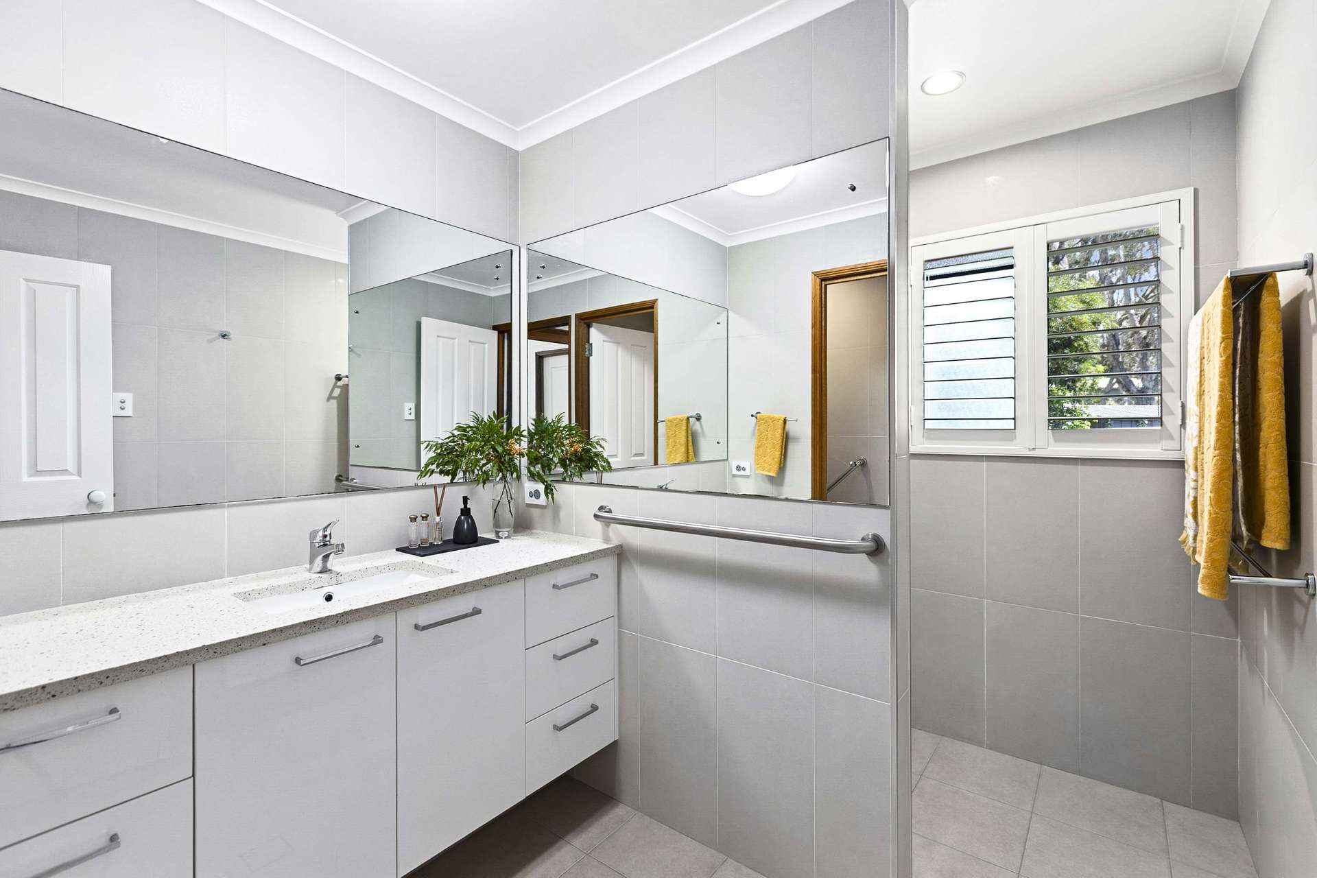 7 Windemere Road, Wondunna For Sale by Farmbuy.com - image 14