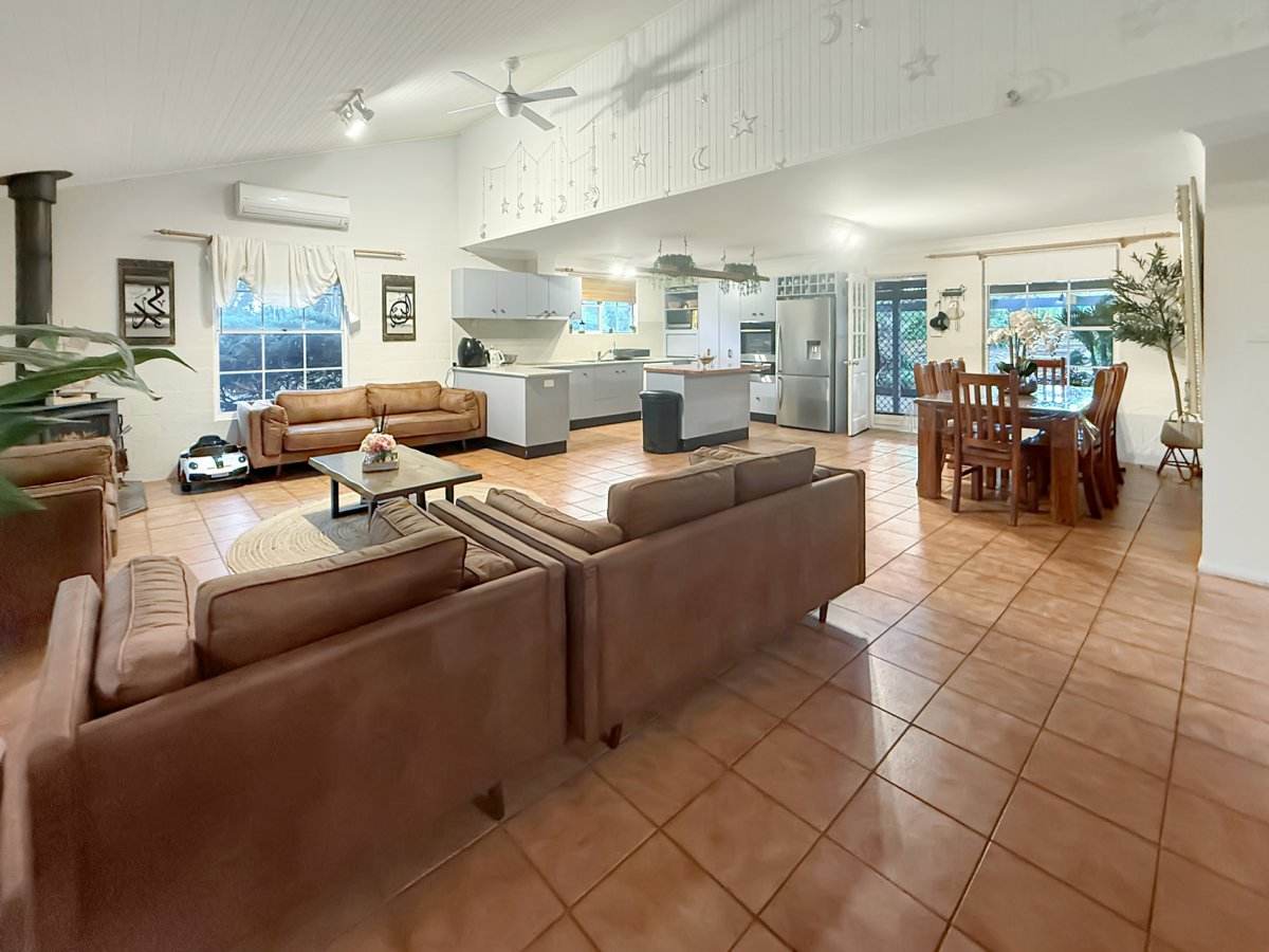 83 Donges Road, Young For Sale by Farmbuy.com - image 8