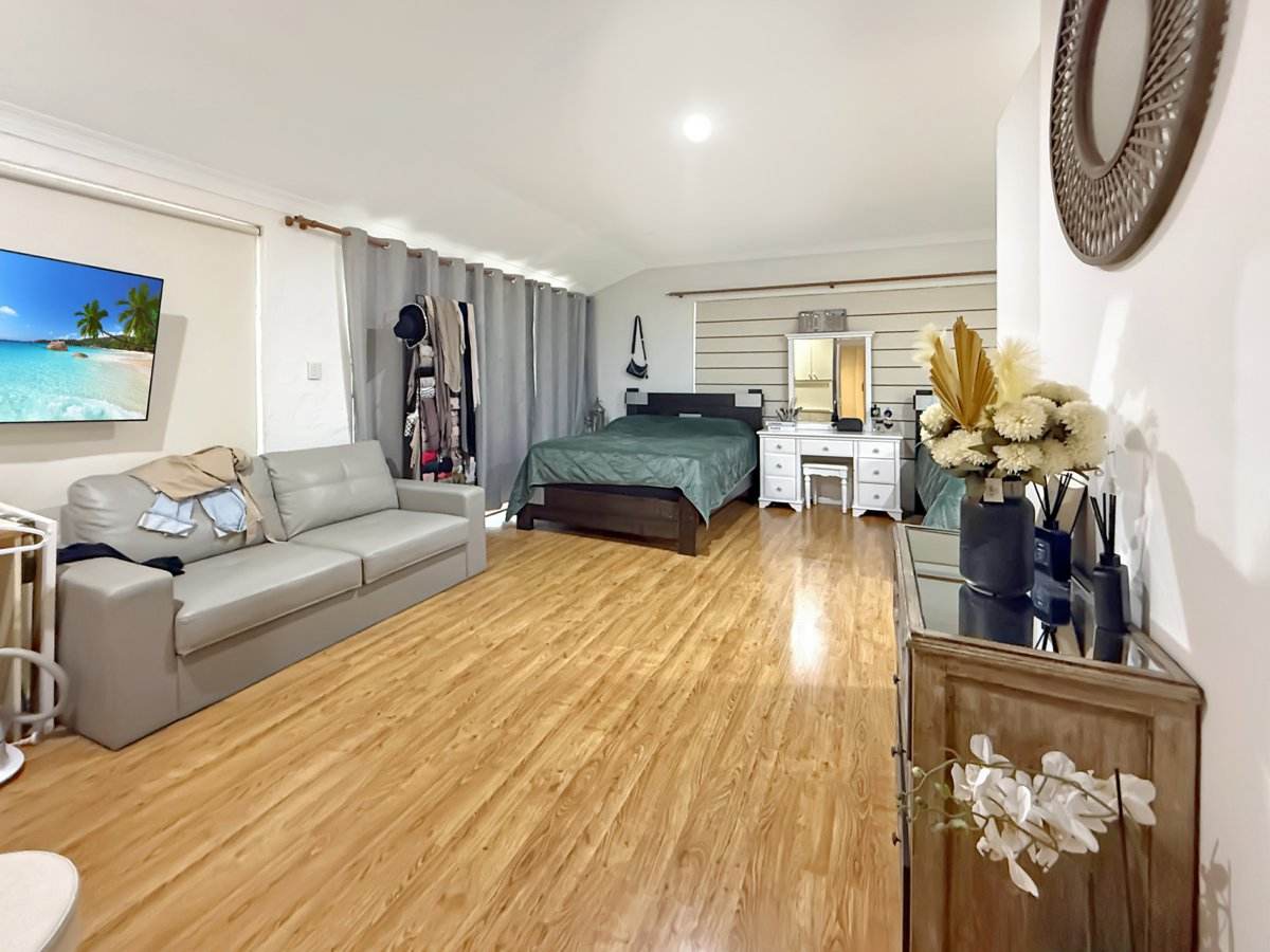 83 Donges Road, Young For Sale by Farmbuy.com - image 10