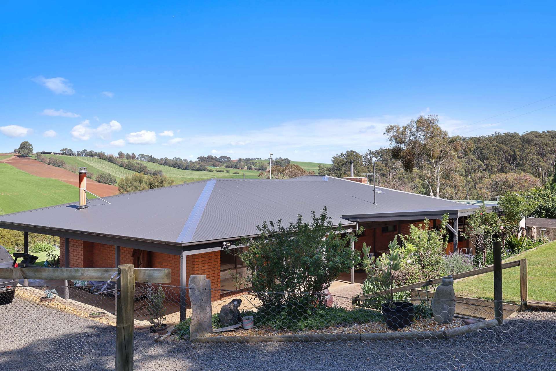 550 Wild Dog Valley Road, Leongatha North For Sale by Farmbuy.com - image 5