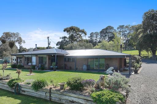 Farm For Sale - VIC - Leongatha North - 3953 - Country Living, Just Minutes Away 