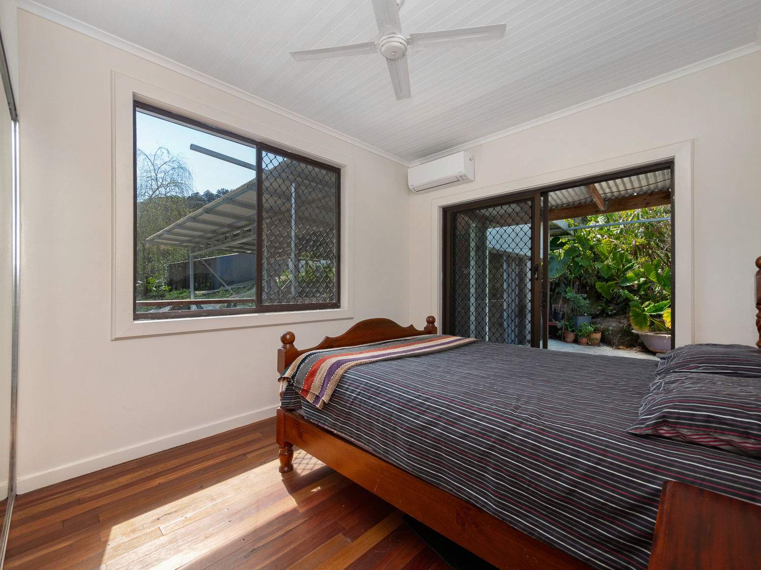 218 Bishops Creek Road, Coffee Camp For Sale by Farmbuy.com - image 4
