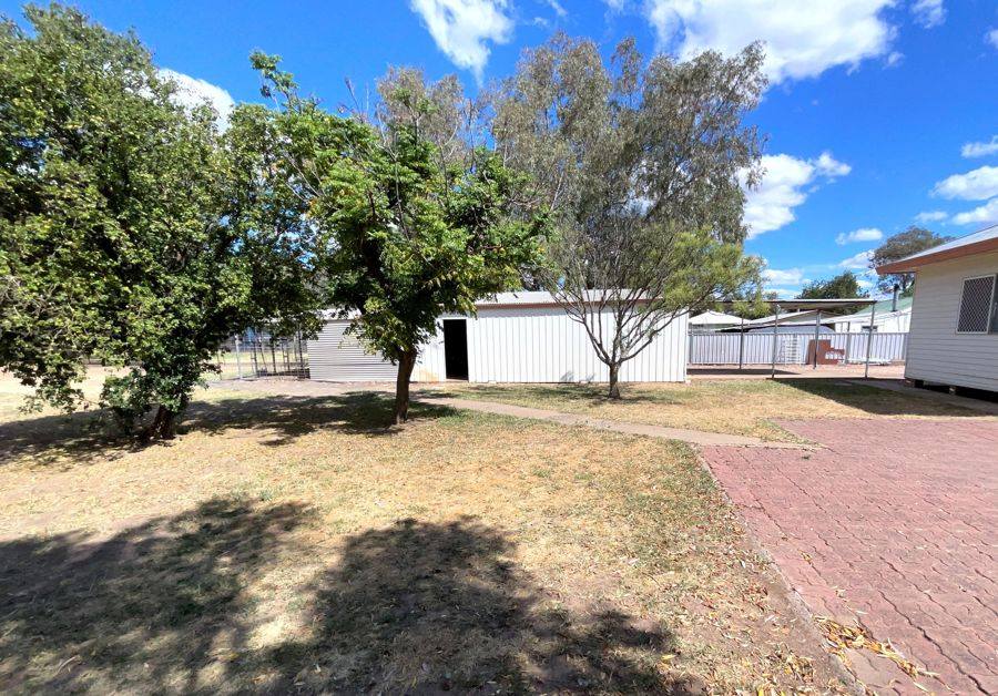 14 Floyd Street, Coonamble For Sale by Farmbuy.com - image 16