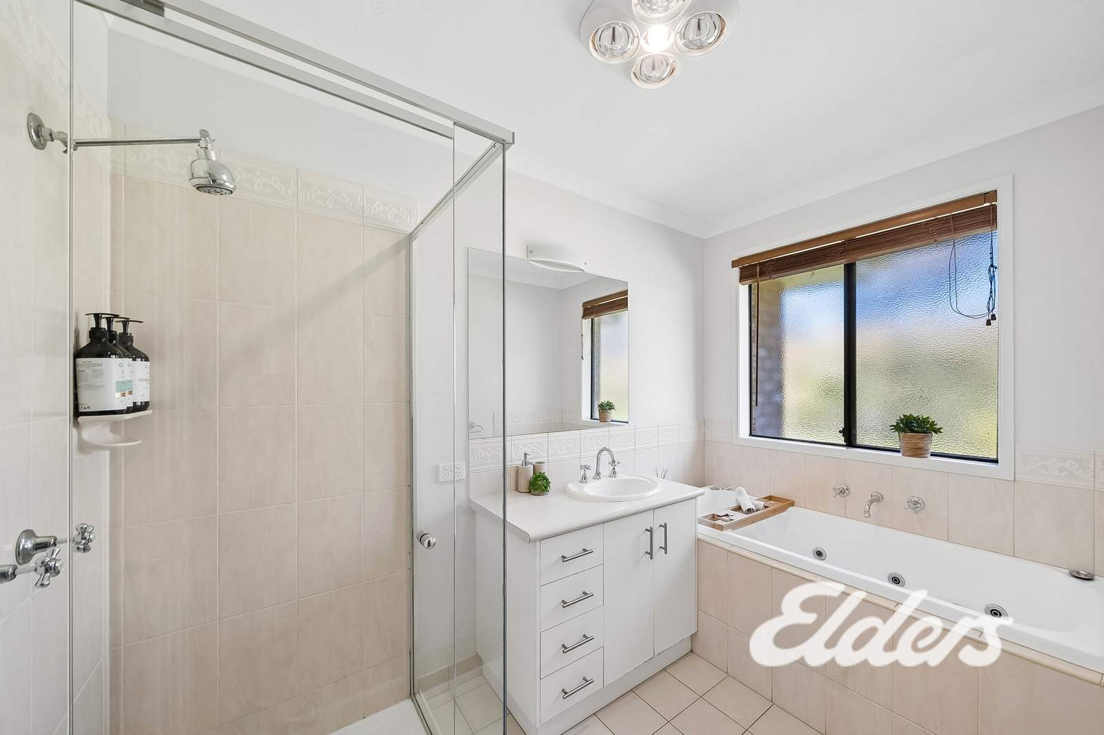 4 Huntingdale Drive, Yarrawonga For Sale by Farmbuy.com - image 22