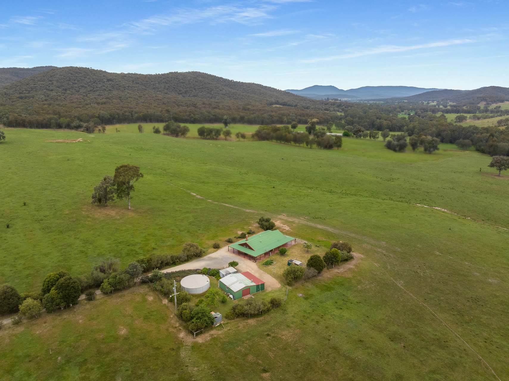 233 Braines Lane, Meadow Creek For Sale by Farmbuy.com - image 31