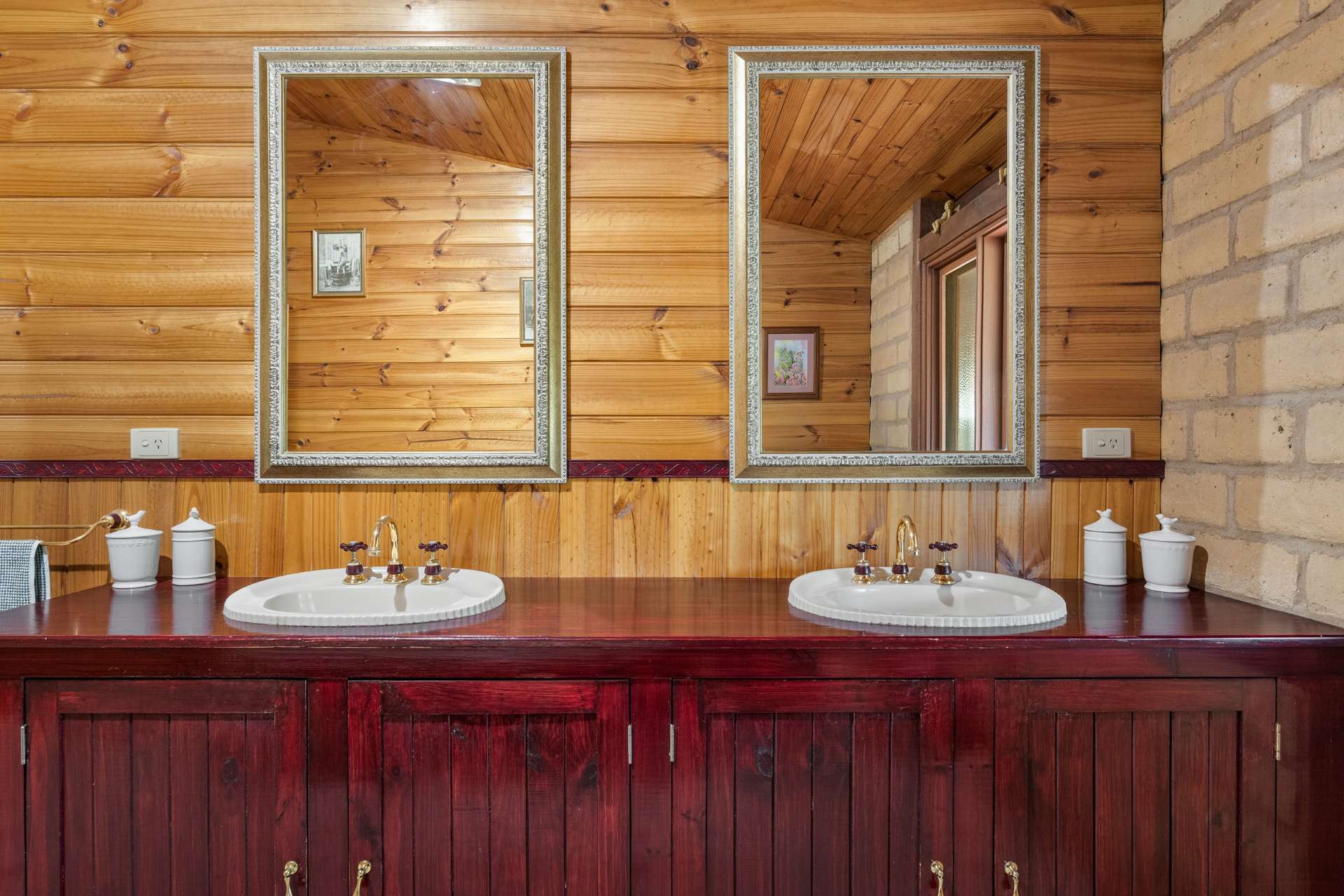 233 Braines Lane, Meadow Creek For Sale by Farmbuy.com - image 14