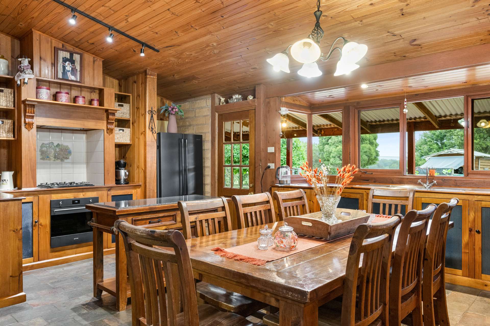 233 Braines Lane, Meadow Creek For Sale by Farmbuy.com - image 6