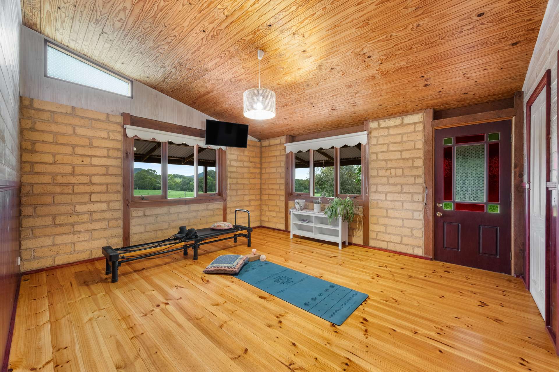 233 Braines Lane, Meadow Creek For Sale by Farmbuy.com - image 19