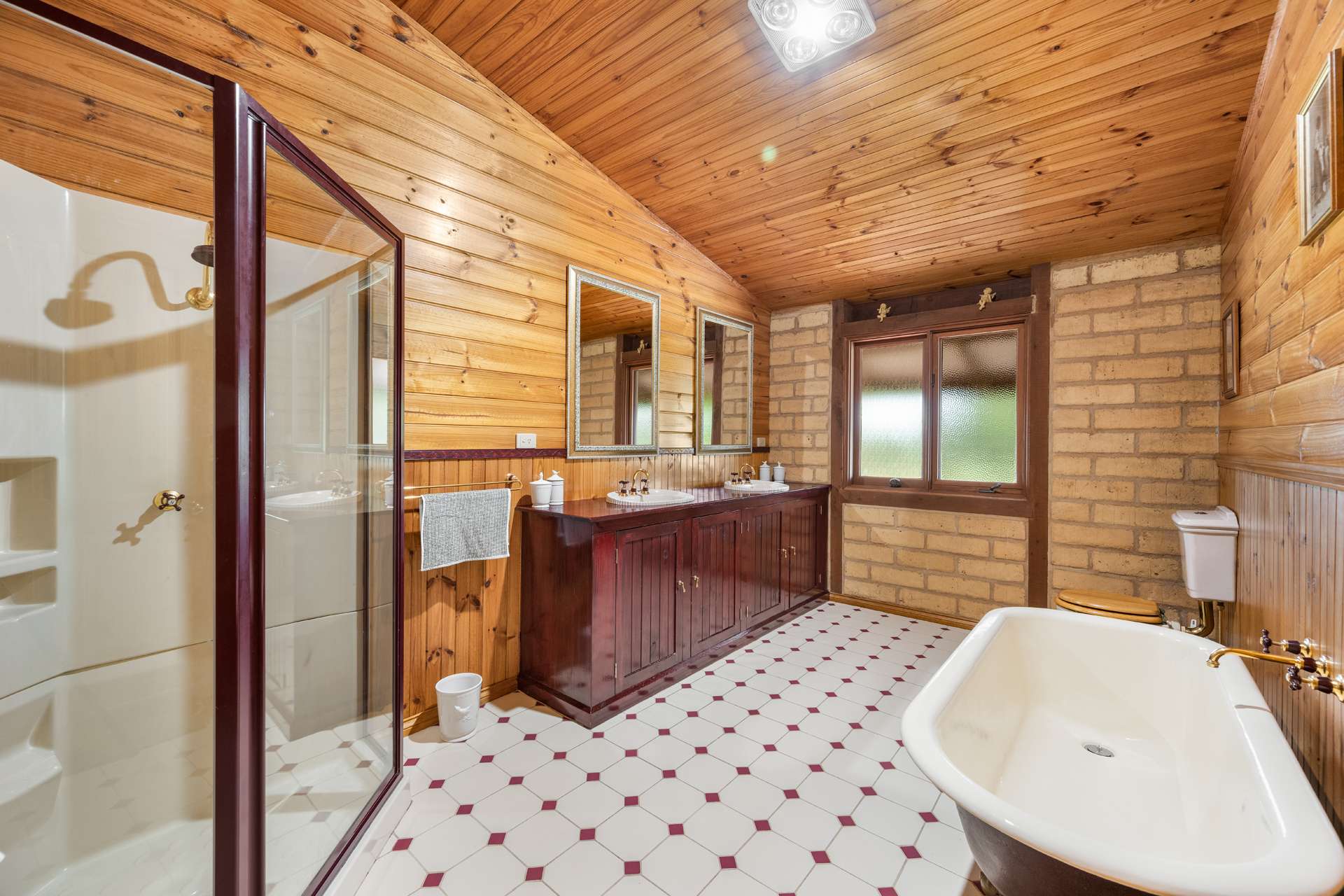 233 Braines Lane, Meadow Creek For Sale by Farmbuy.com - image 12