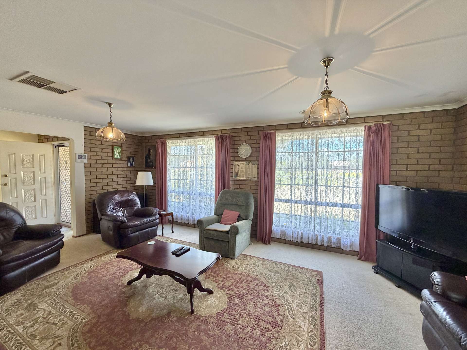 4 Catona Crescent, Cobram For Sale by Farmbuy.com - image 7