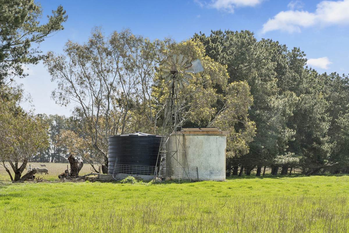 Armytage Road, Winchelsea For Sale by Farmbuy.com - image 7
