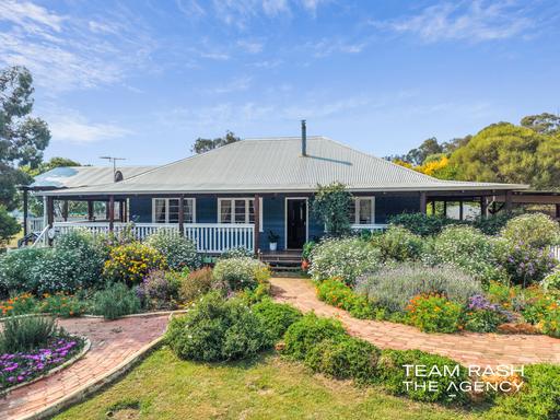 Farm For Sale - WA - The Lakes - 6556 - A Horse Lover’s Haven on 24 Acres in the Perth Hills 