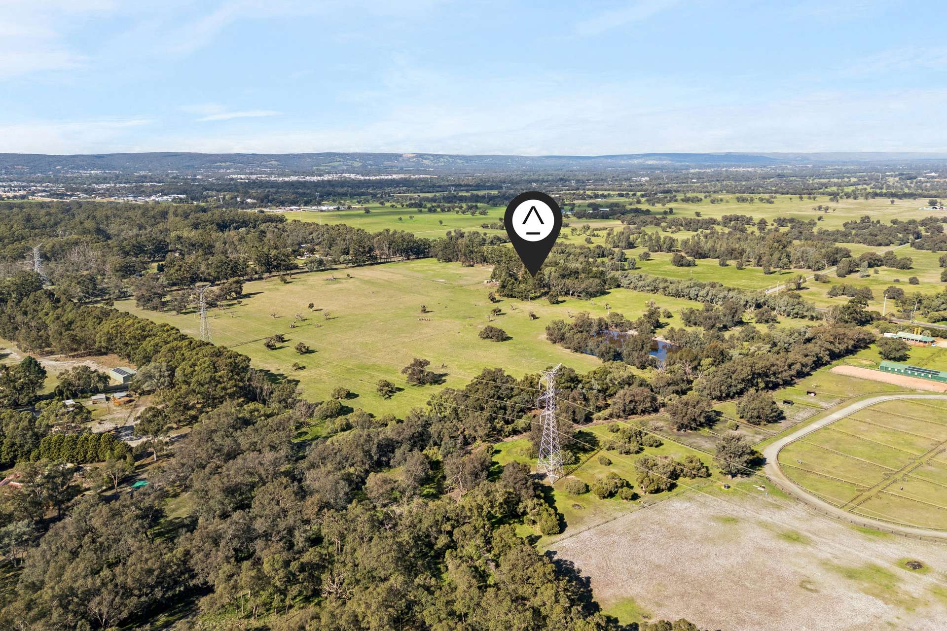 1653 Thomas Road, Oakford For Sale by Farmbuy.com - image 7