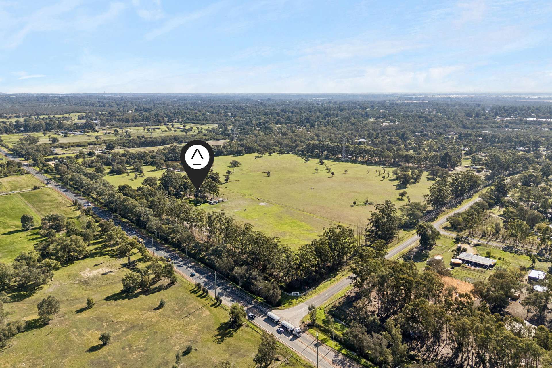 1653 Thomas Road, Oakford For Sale by Farmbuy.com - image 2