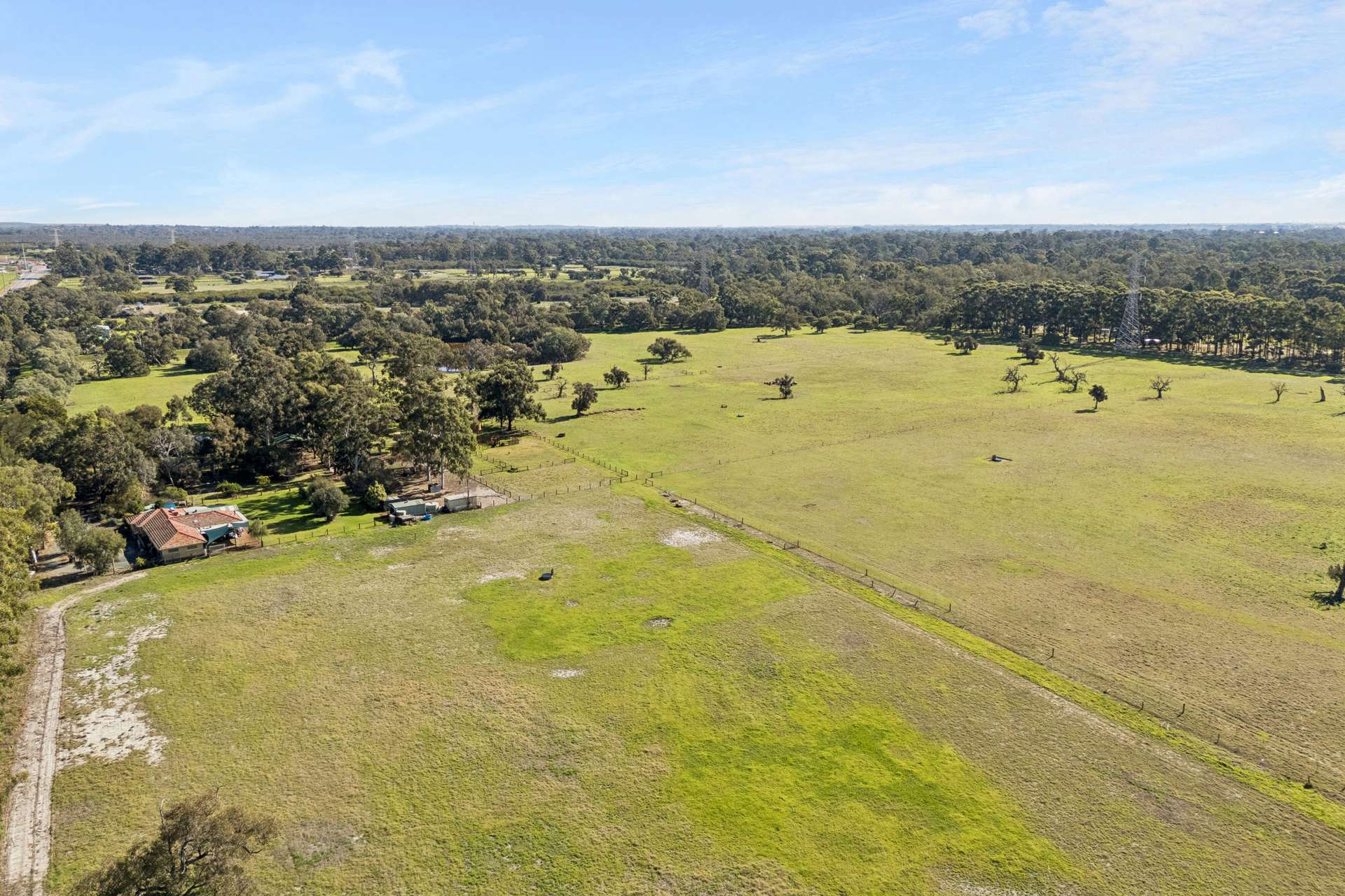 1653 Thomas Road, Oakford For Sale by Farmbuy.com - image 5