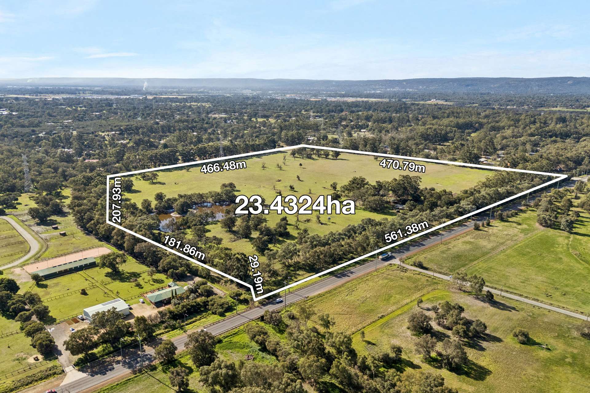 1653 Thomas Road, Oakford For Sale by Farmbuy.com - image 1