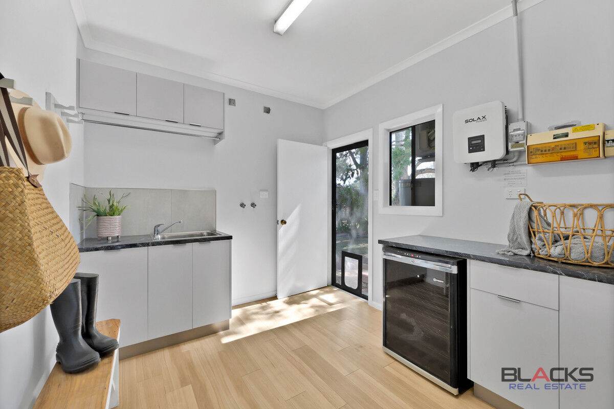 93 Barclays Road, Dumbleton For Sale by Farmbuy.com - image 17