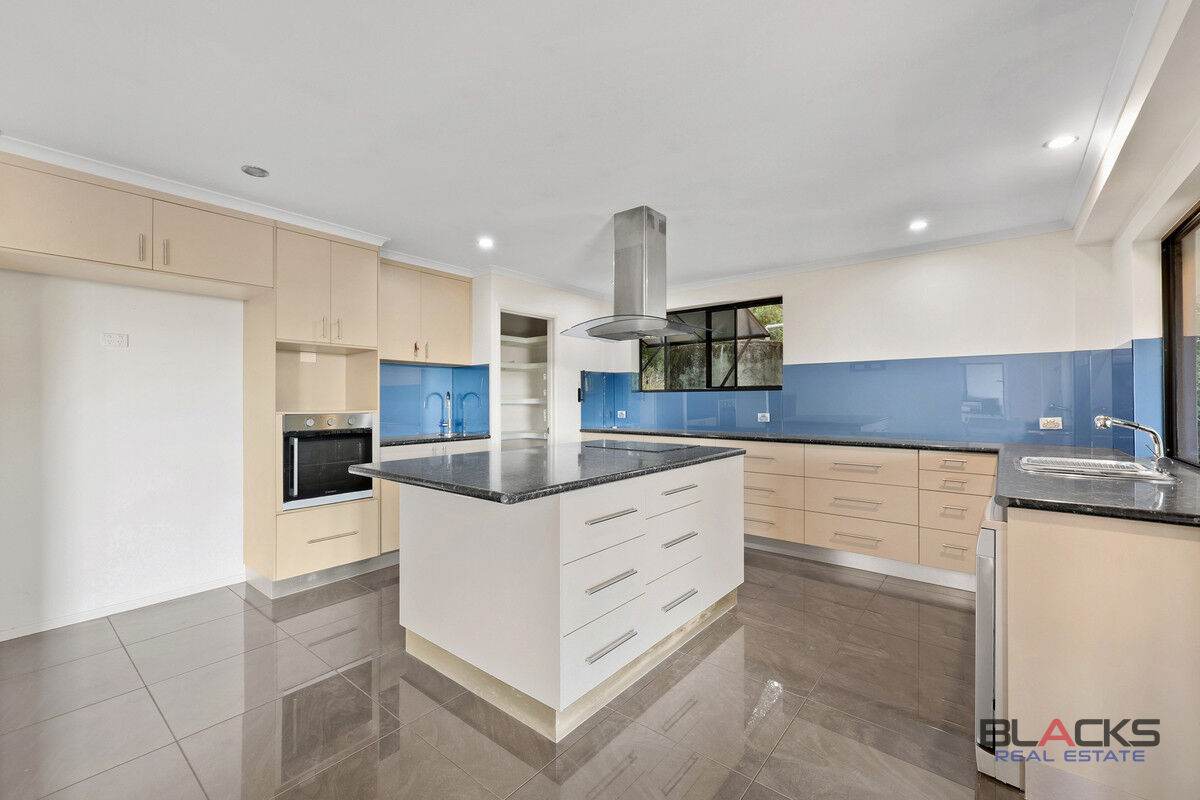 390 Cape Hillsborough Road, Ball Bay For Sale by Farmbuy.com - image 18