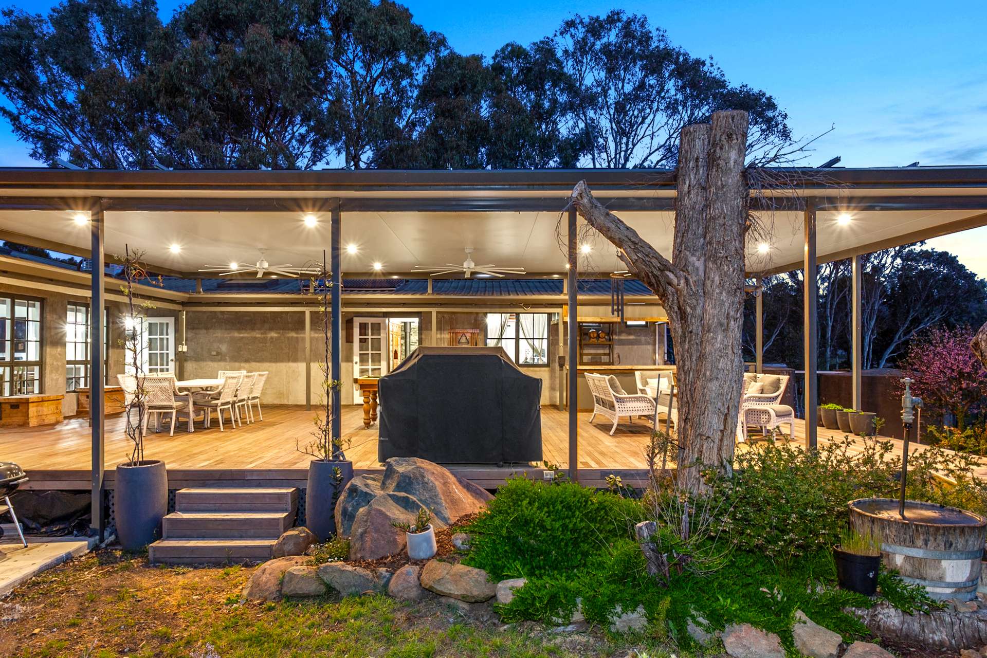 5 Armstrong Street, Murrumbateman For Sale by Farmbuy.com - image 1