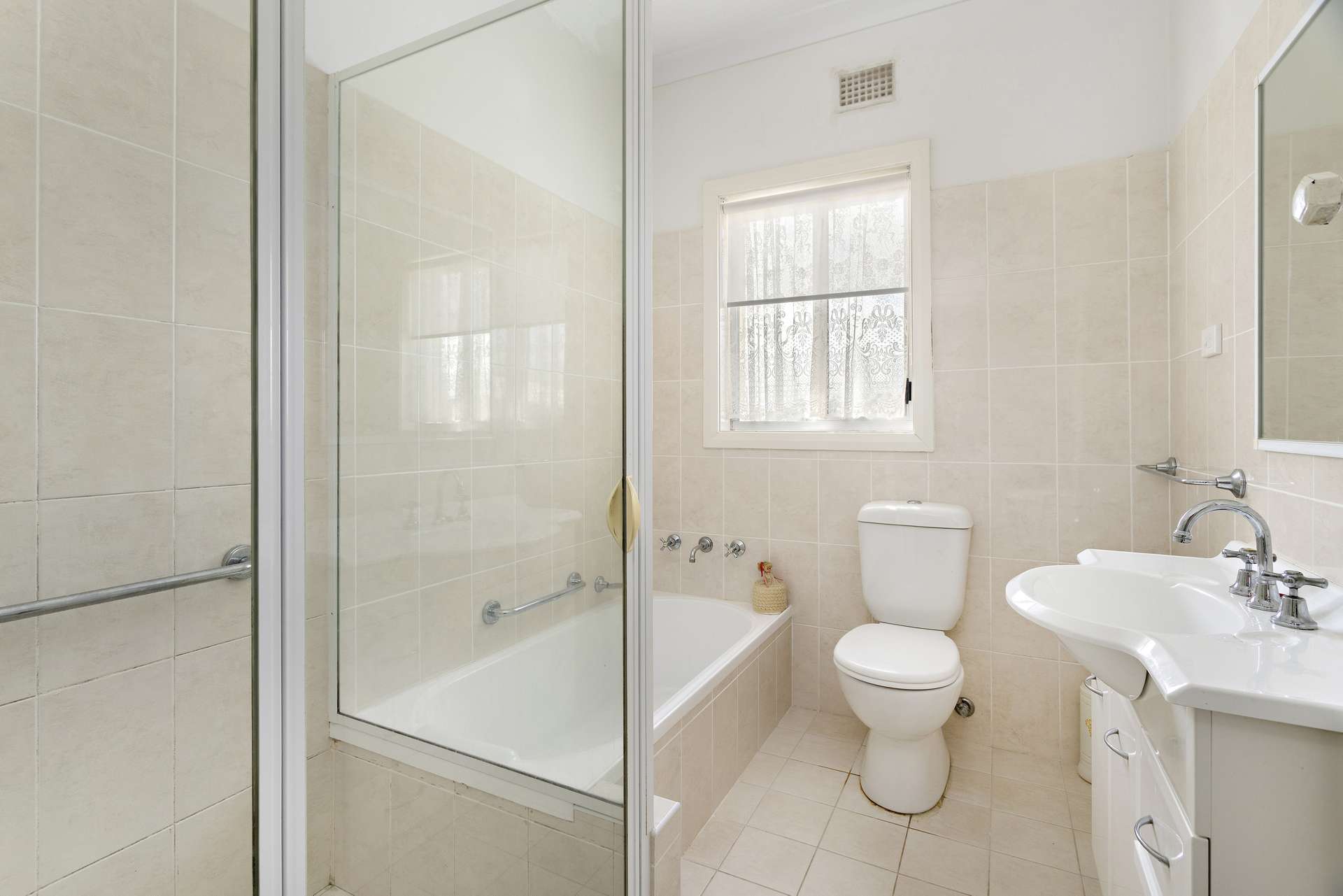 'Athelglow' A200B Princes Highway, Berry For Sale by Farmbuy.com - image 9